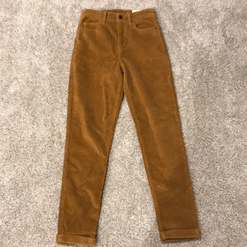American eagle mom jeans